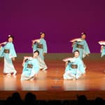新舞踊の美しい舞台